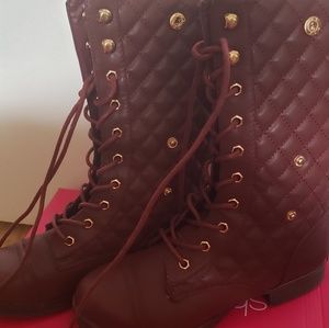 Women's boots